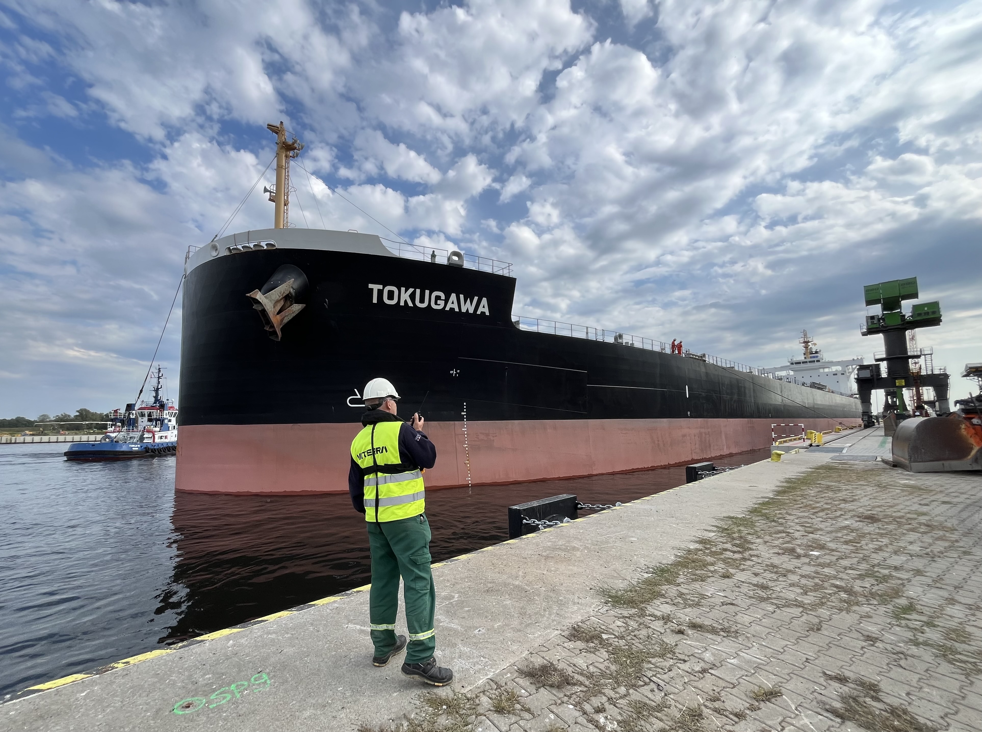 Historyczny rekord w szczecińskim porcie – pierwszy raz statek klasy panamax z niemal 50 tys. ton ładunku