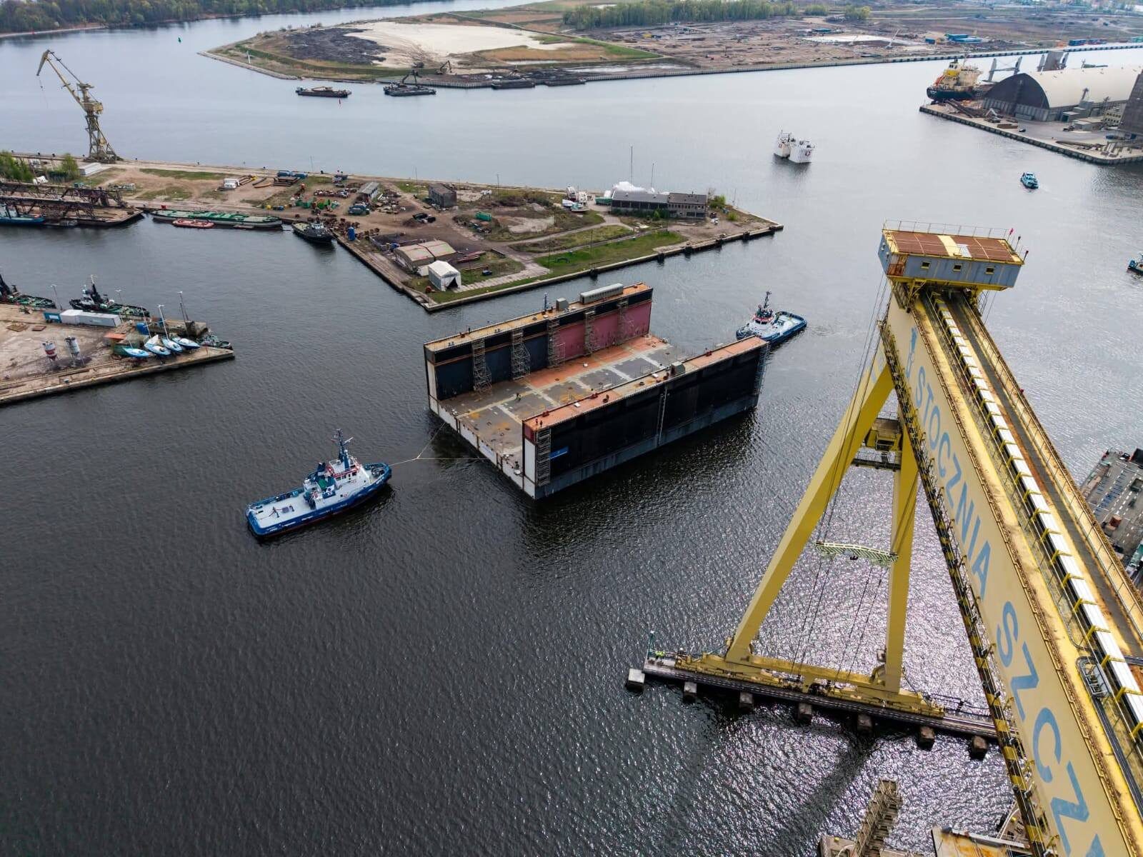 Największy dok na Bałtyku coraz bliżej. „Wulkan” zwodował pierwszy moduł konstrukcji dla „Gryfii” [ZDJĘCIA]