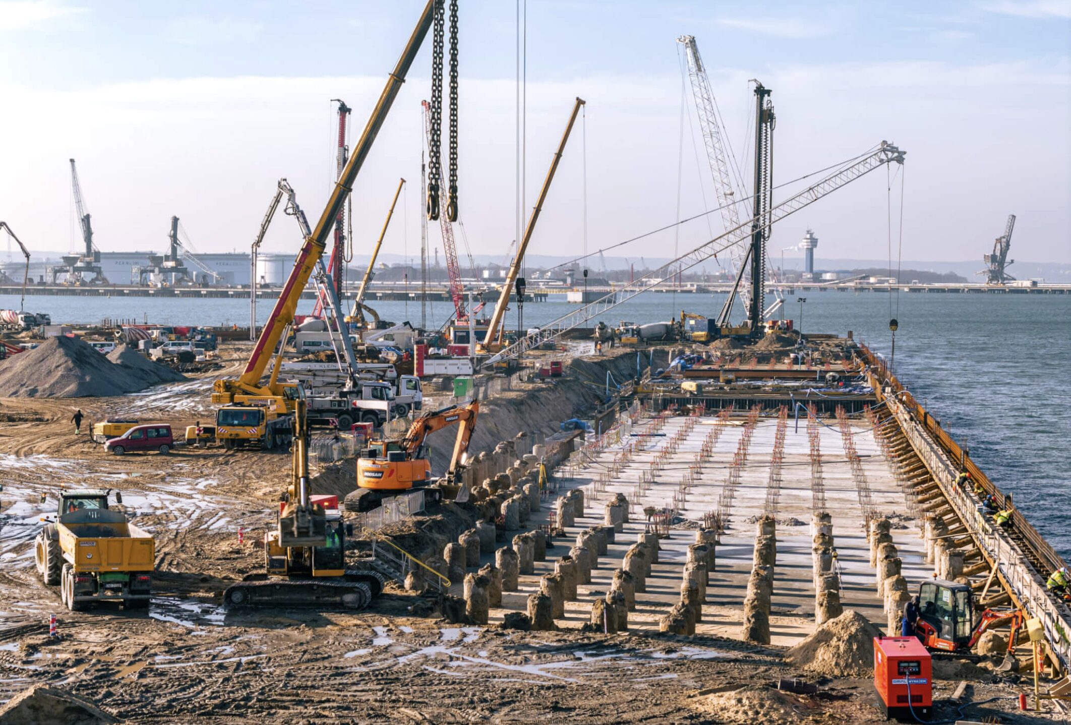 Terminal T5 w Baltic Hub coraz bliżej obsługi offshore. Budowa wchodzi w kluczową fazę [WIDEO]