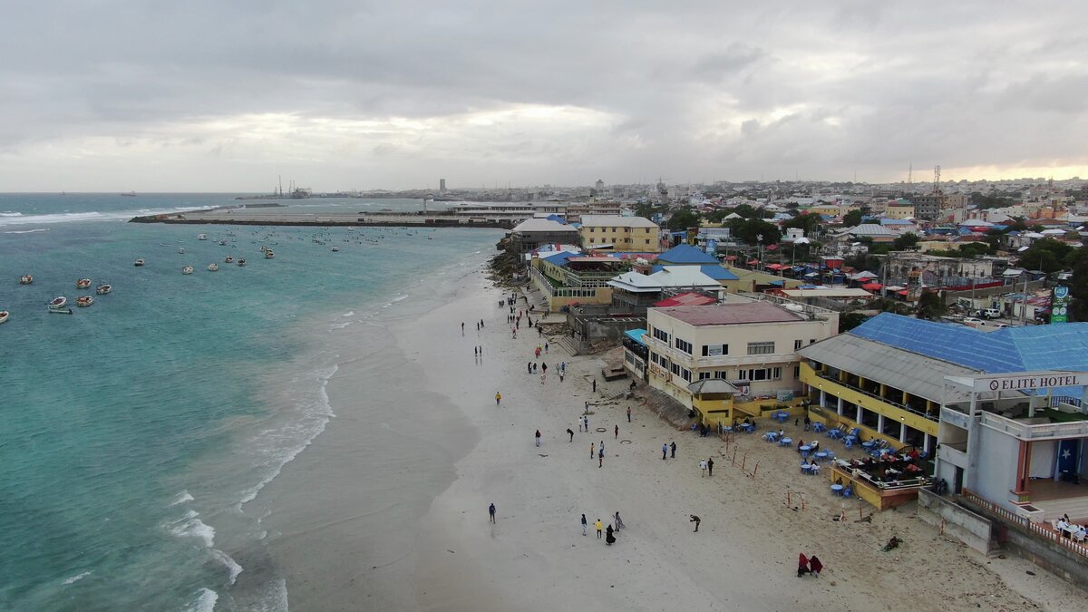 Uprowadzono statek handlowy, prawdopodobnymi sprawcami piraci