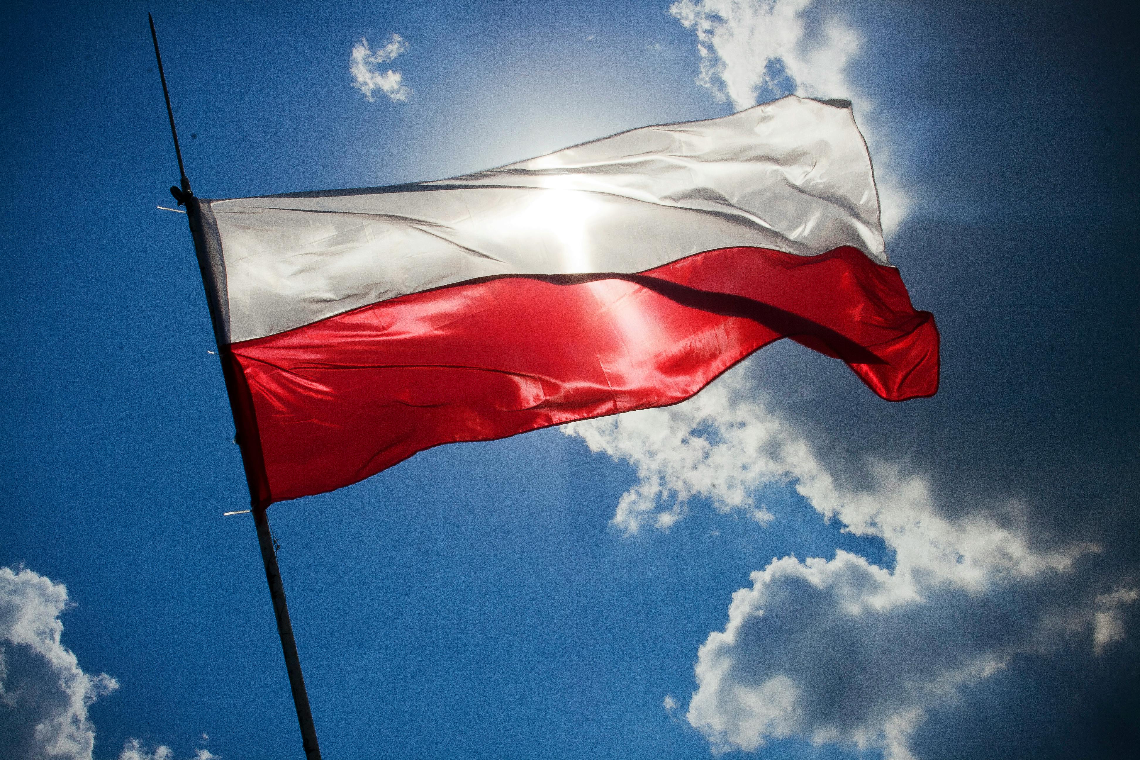Wiceminister Marchewka: w czerwcu projekt ws. polskiej bandery trafi do Sejmu